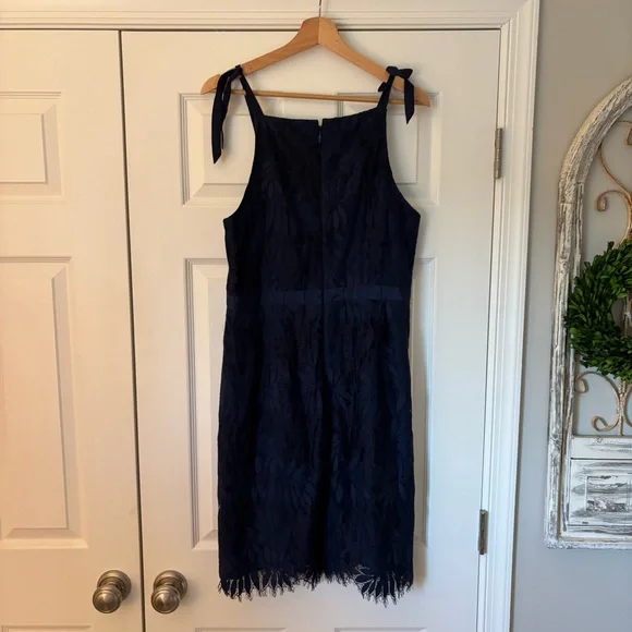 Lilly Pulitzer Kayleigh Shift Dress True Navy Blue Fern Gallery Bow Lace 12 Sun - Picture 10 of 11
